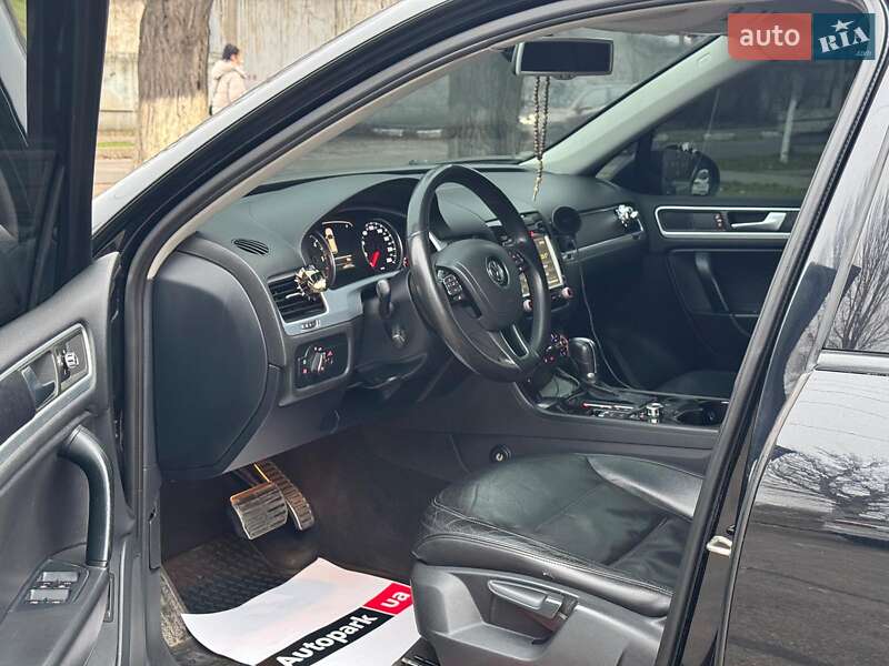 Внедорожник / Кроссовер Volkswagen Touareg 2012 в Запорожье фото 13 Внедорожник / Кроссовер Volkswagen Touareg 2012 в Запорожье