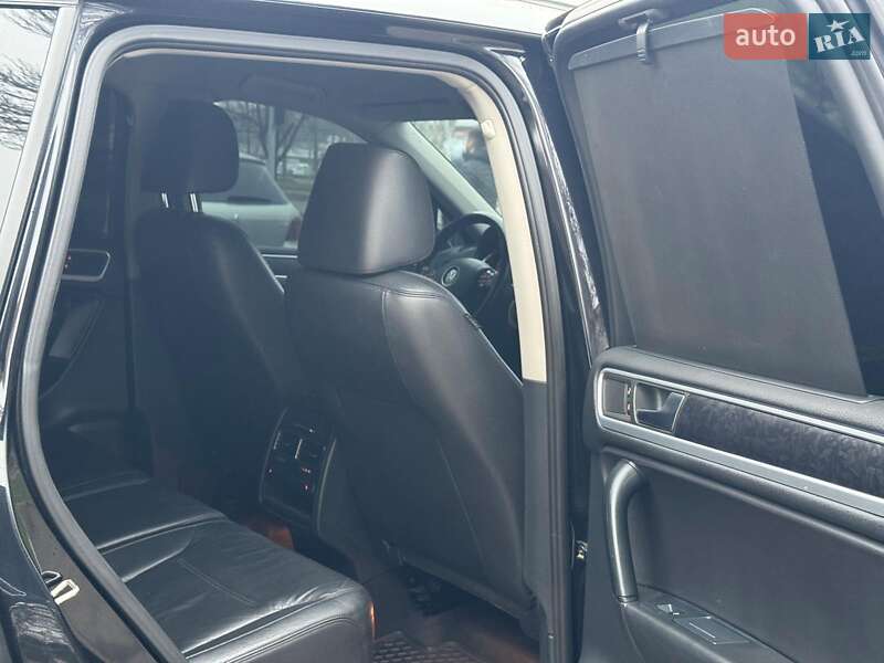 Внедорожник / Кроссовер Volkswagen Touareg 2012 в Запорожье фото 15 Внедорожник / Кроссовер Volkswagen Touareg 2012 в Запорожье