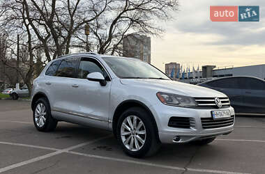 Внедорожник / Кроссовер Volkswagen Touareg 2013 в Одессе