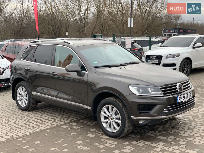 Позашляховик / Кросовер Volkswagen Touareg 2014 в Бердичеві