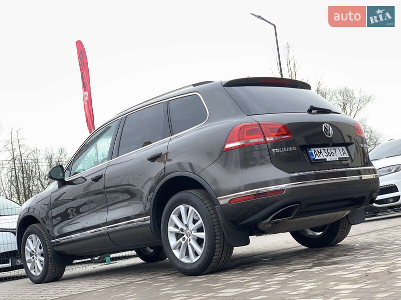 Позашляховик / Кросовер Volkswagen Touareg 2014 в Бердичеві
