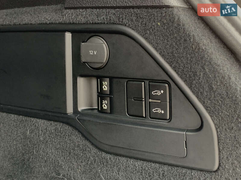 Позашляховик / Кросовер Volkswagen Touareg 2014 в Бердичеві