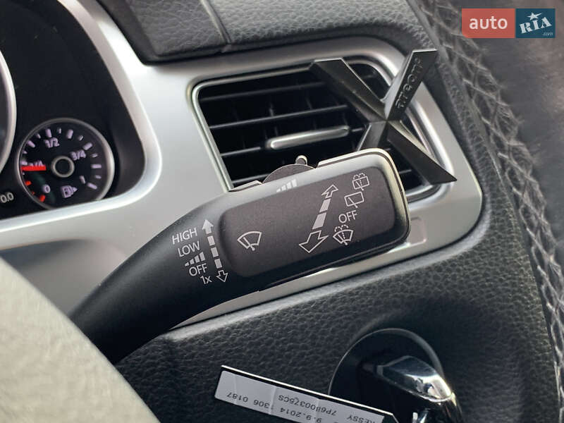 Позашляховик / Кросовер Volkswagen Touareg 2014 в Бердичеві