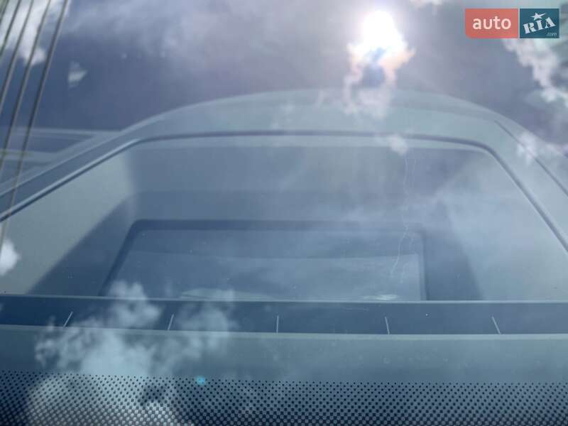 Позашляховик / Кросовер Volkswagen Touareg 2024 в Львові