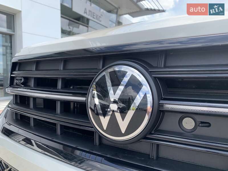 Позашляховик / Кросовер Volkswagen Touareg 2024 в Львові