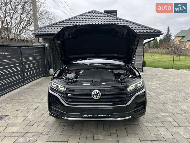 Позашляховик / Кросовер Volkswagen Touareg 2019 в Луцьку