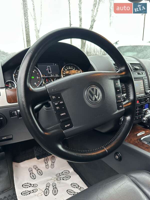 Позашляховик / Кросовер Volkswagen Touareg 2007 в Смілі