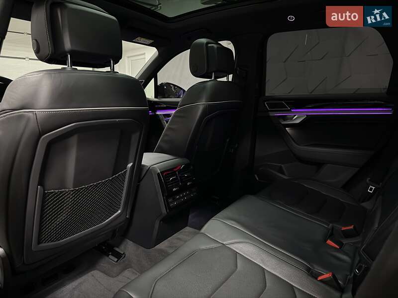 Позашляховик / Кросовер Volkswagen Touareg 2020 в Тернополі