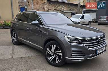 Позашляховик / Кросовер Volkswagen Touareg 2023 в Одесі