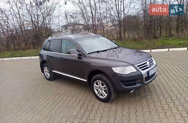 Внедорожник / Кроссовер Volkswagen Touareg 2007 в Черноморске