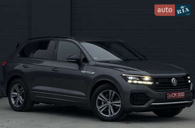 Позашляховик / Кросовер Volkswagen Touareg 2019 в Дубні