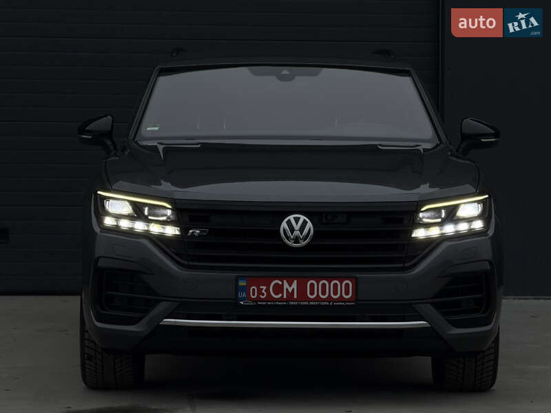Позашляховик / Кросовер Volkswagen Touareg 2019 в Дубні