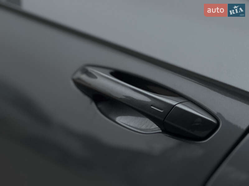 Позашляховик / Кросовер Volkswagen Touareg 2019 в Дубні