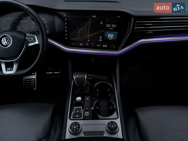 Позашляховик / Кросовер Volkswagen Touareg 2019 в Дубні