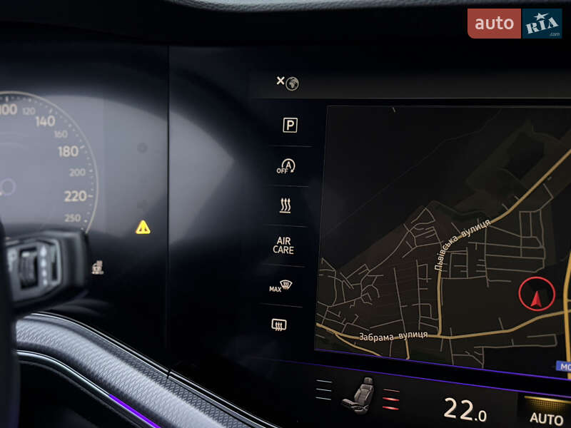 Позашляховик / Кросовер Volkswagen Touareg 2019 в Дубні