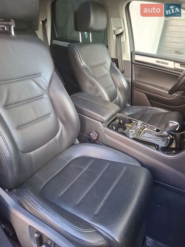 Позашляховик / Кросовер Volkswagen Touareg 2011 в Хмельницькому фото 50 Позашляховик / Кросовер Volkswagen Touareg 2011 в Хмельницькому