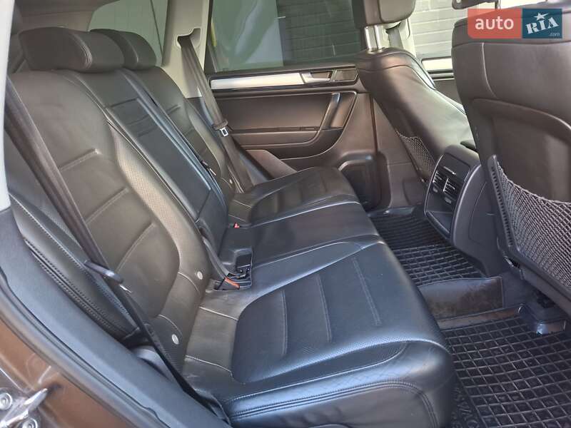 Позашляховик / Кросовер Volkswagen Touareg 2011 в Хмельницькому фото 54 Позашляховик / Кросовер Volkswagen Touareg 2011 в Хмельницькому