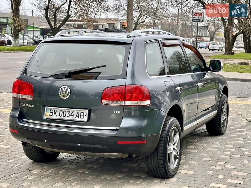 Внедорожник / Кроссовер Volkswagen Touareg 2006 в Одессе