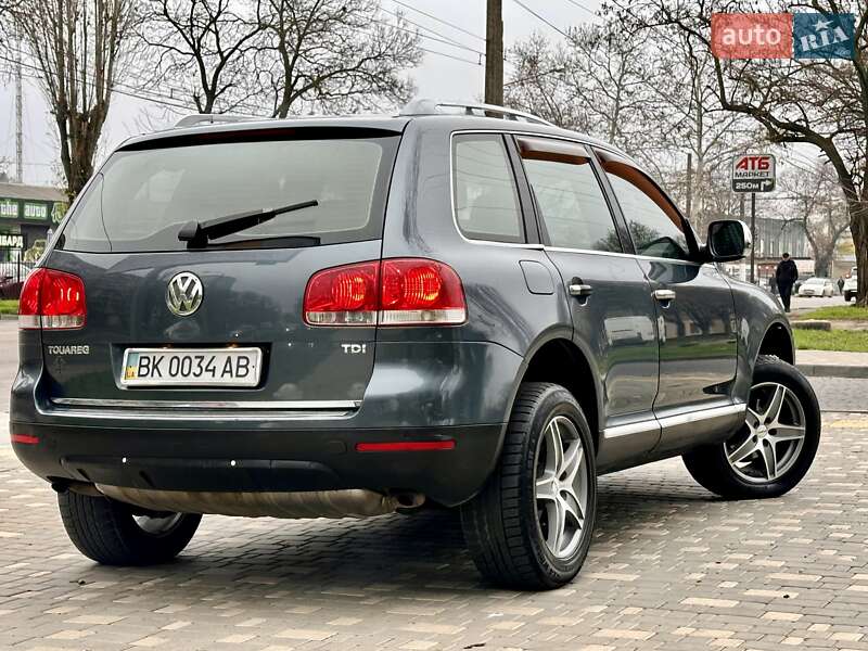 Внедорожник / Кроссовер Volkswagen Touareg 2006 в Одессе
