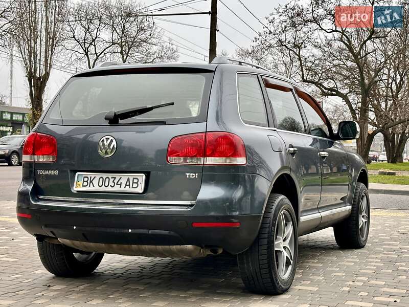 Внедорожник / Кроссовер Volkswagen Touareg 2006 в Одессе