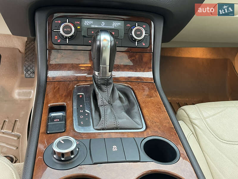 Внедорожник / Кроссовер Volkswagen Touareg 2012 в Виннице фото 33 Внедорожник / Кроссовер Volkswagen Touareg 2012 в Виннице