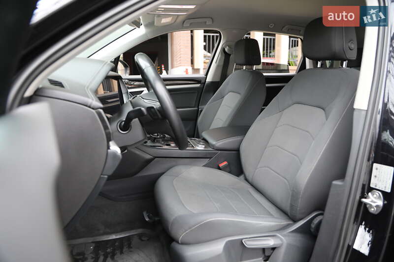 Позашляховик / Кросовер Volkswagen Touareg 2018 в Харкові фото 7 Позашляховик / Кросовер Volkswagen Touareg 2018 в Харкові