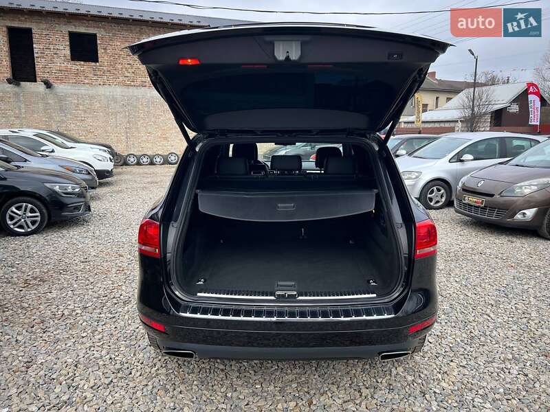 Позашляховик / Кросовер Volkswagen Touareg 2014 в Коломиї