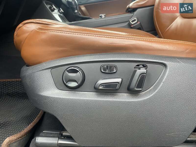 Позашляховик / Кросовер Volkswagen Touareg 2013 в Каневі фото 29 Позашляховик / Кросовер Volkswagen Touareg 2013 в Каневі
