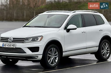 Внедорожник / Кроссовер Volkswagen Touareg 2015 в Виннице