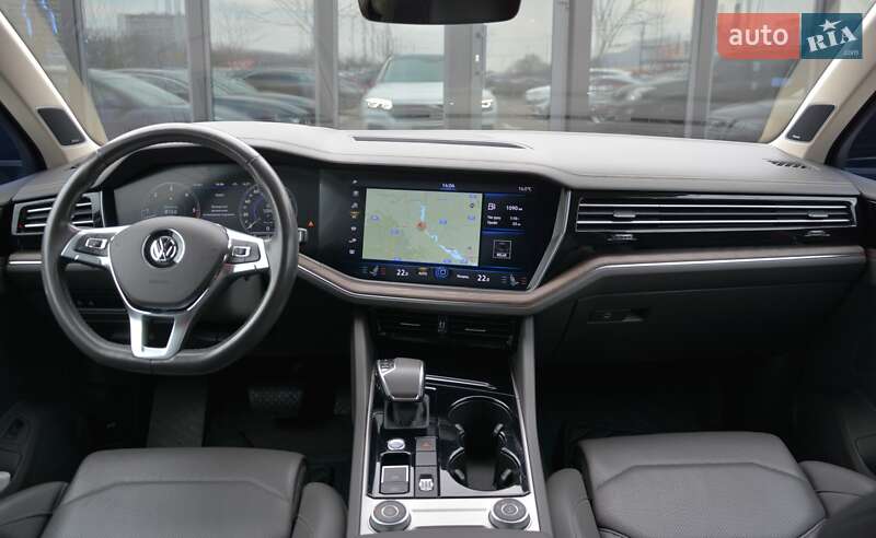 Позашляховик / Кросовер Volkswagen Touareg 2019 в Києві фото 21 Позашляховик / Кросовер Volkswagen Touareg 2019 в Києві