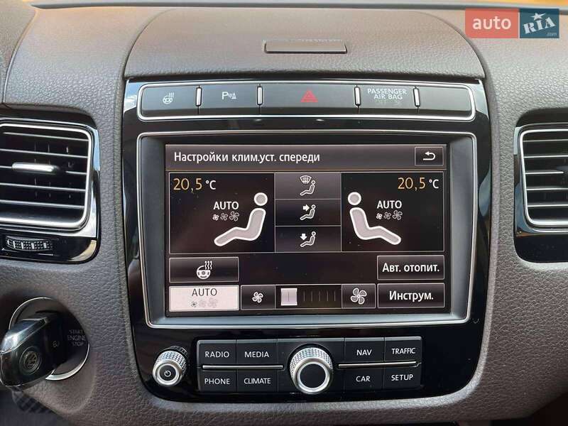 Позашляховик / Кросовер Volkswagen Touareg 2016 в Києві фото 20 Позашляховик / Кросовер Volkswagen Touareg 2016 в Києві