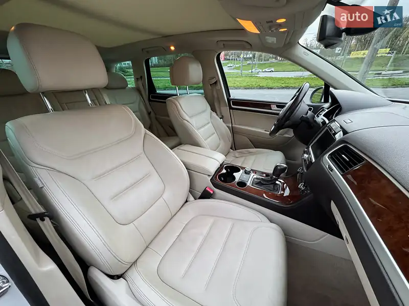 Volkswagen Touareg 2014 VIN WVGEP9BP1ED011388 фото оголошення 32 з 81