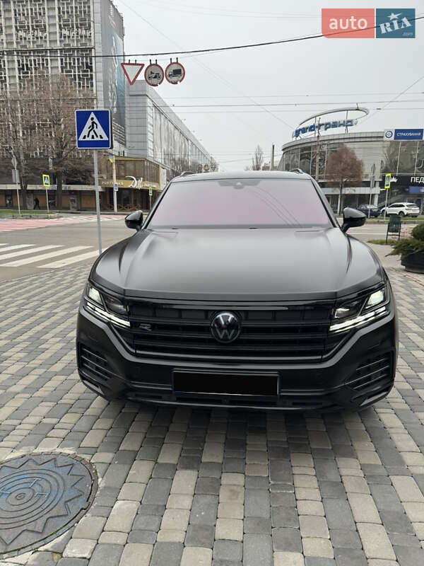 Внедорожник / Кроссовер Volkswagen Touareg 2021 в Запорожье
