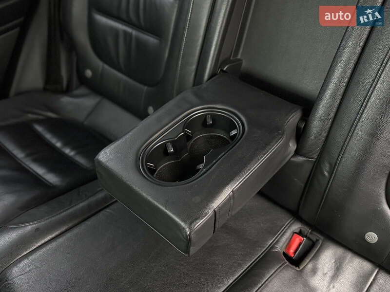 Внедорожник / Кроссовер Volkswagen Touareg 2014 в Киеве фото 47 Внедорожник / Кроссовер Volkswagen Touareg 2014 в Киеве