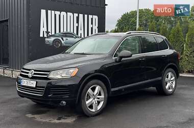 Внедорожник / Кроссовер Volkswagen Touareg 2013 в Каменец-Подольском