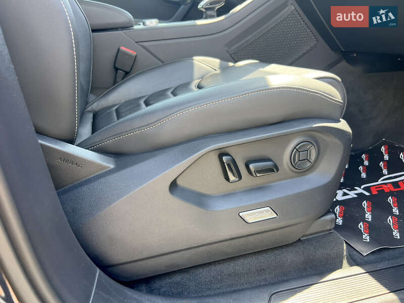 Внедорожник / Кроссовер Volkswagen Touareg 2021 в Ужгороде