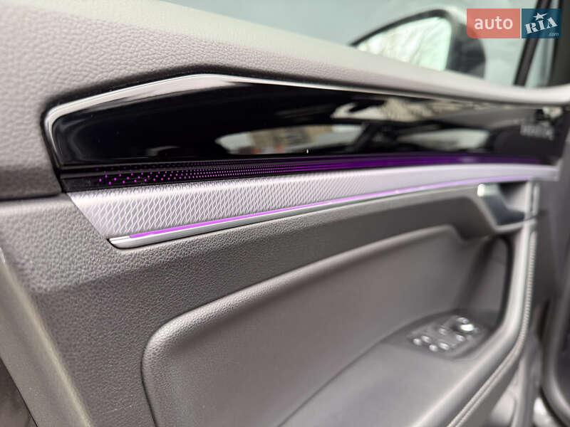 Внедорожник / Кроссовер Volkswagen Touareg 2021 в Хмельницком