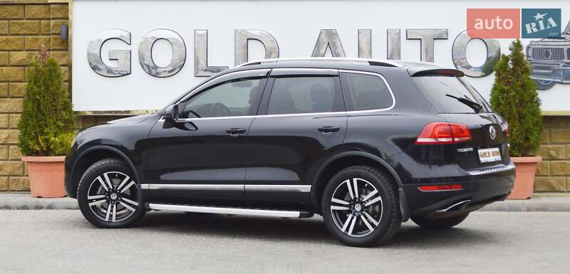 Позашляховик / Кросовер Volkswagen Touareg 2013 в Одесі