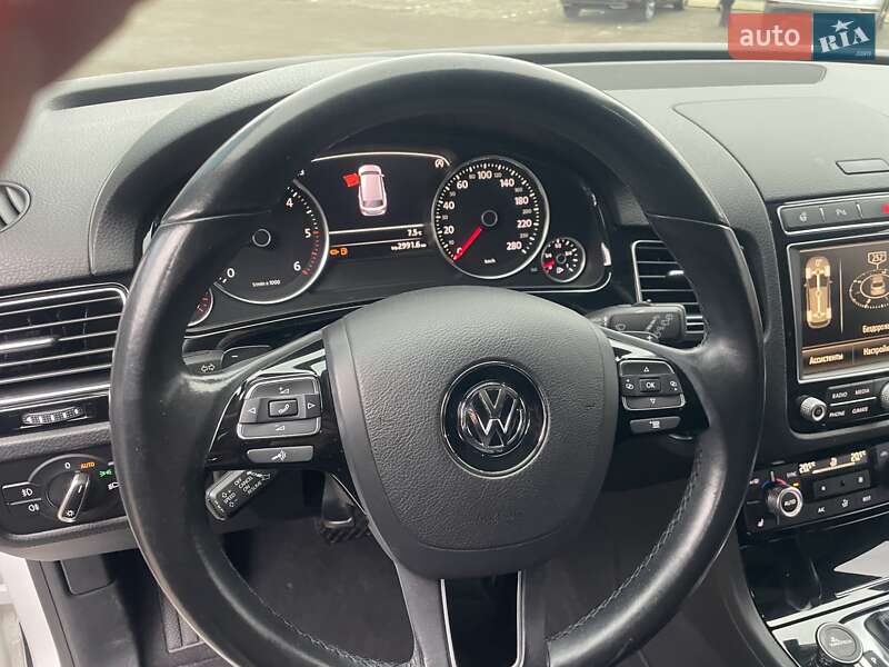 Позашляховик / Кросовер Volkswagen Touareg 2014 в Чернівцях фото 14 Позашляховик / Кросовер Volkswagen Touareg 2014 в Чернівцях