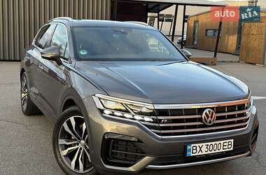 Внедорожник / Кроссовер Volkswagen Touareg 2018 в Киеве