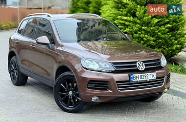Внедорожник / Кроссовер Volkswagen Touareg 2013 в Одессе