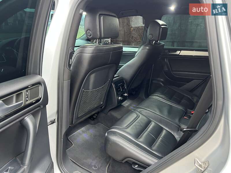 Внедорожник / Кроссовер Volkswagen Touareg 2010 в Ровно фото 23 Внедорожник / Кроссовер Volkswagen Touareg 2010 в Ровно