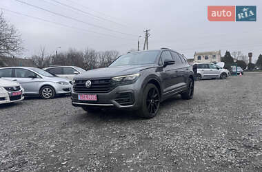 Позашляховик / Кросовер Volkswagen Touareg 2019 в Звенигородці