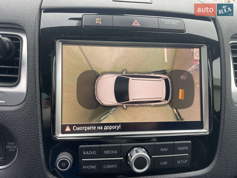 Внедорожник / Кроссовер Volkswagen Touareg 2014 в Киеве фото 13 Внедорожник / Кроссовер Volkswagen Touareg 2014 в Киеве