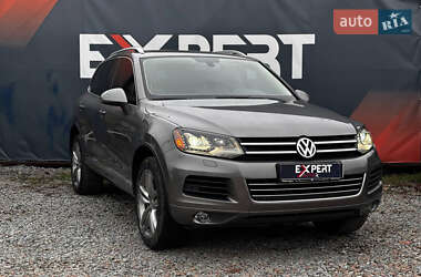 Позашляховик / Кросовер Volkswagen Touareg 2012 в Львові
