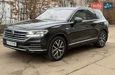 Позашляховик / Кросовер Volkswagen Touareg 2023 в Києві