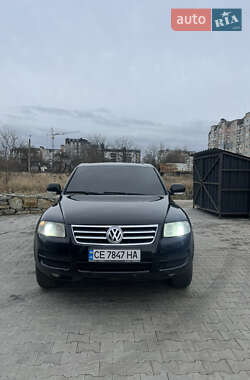 Внедорожник / Кроссовер Volkswagen Touareg 2004 в Калуше