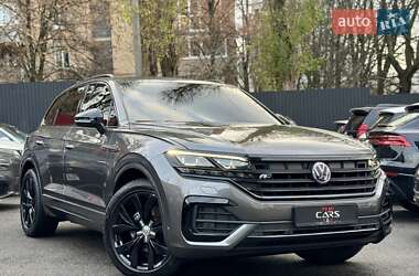 Позашляховик / Кросовер Volkswagen Touareg 2019 в Києві