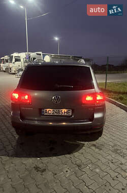 Позашляховик / Кросовер Volkswagen Touareg 2005 в Луцьку