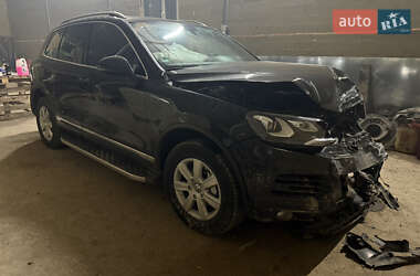 Позашляховик / Кросовер Volkswagen Touareg 2011 в Бережанах